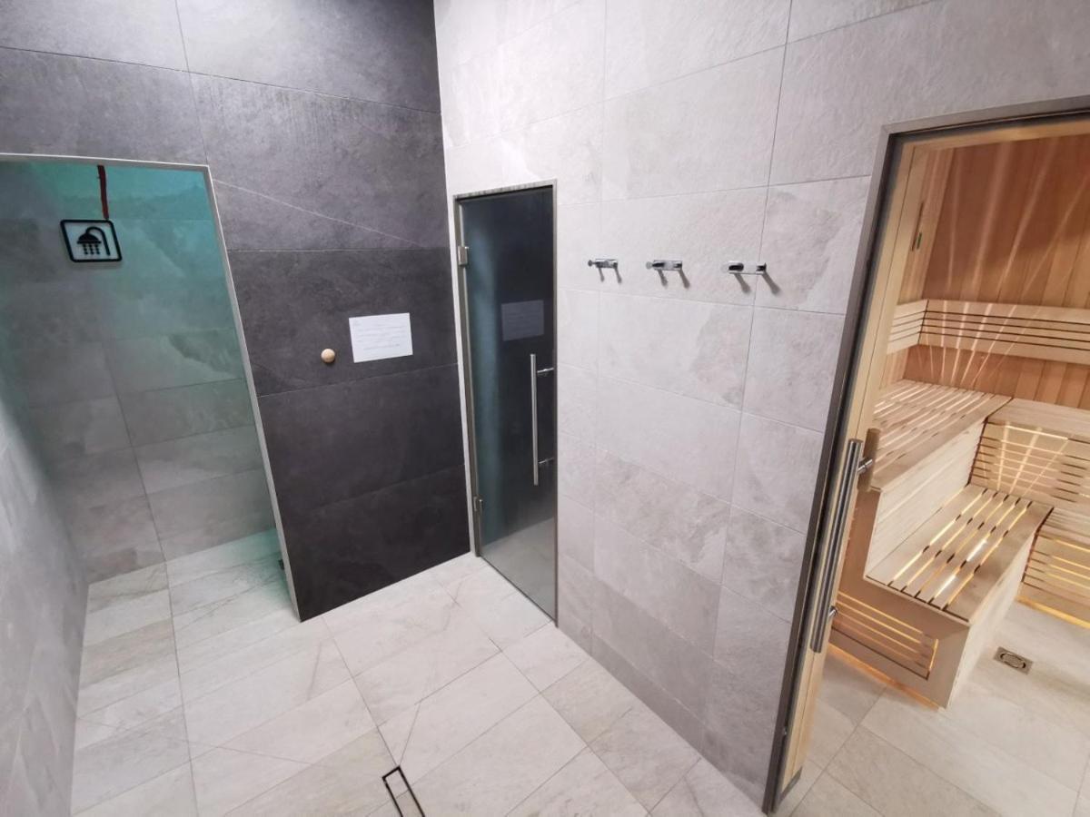 Premium Apartamenty Klifowa Ревал Екстериор снимка