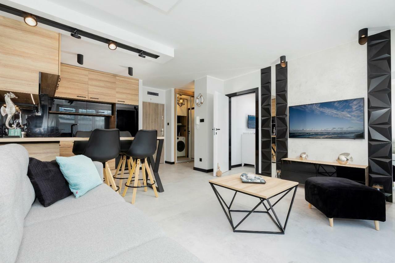 Premium Apartamenty Klifowa Ревал Екстериор снимка