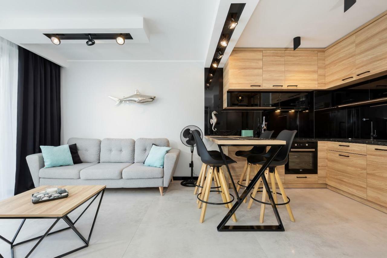 Premium Apartamenty Klifowa Ревал Екстериор снимка